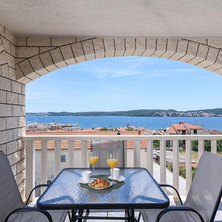 Apartments Eva Trogir Ngoại thất bức ảnh
