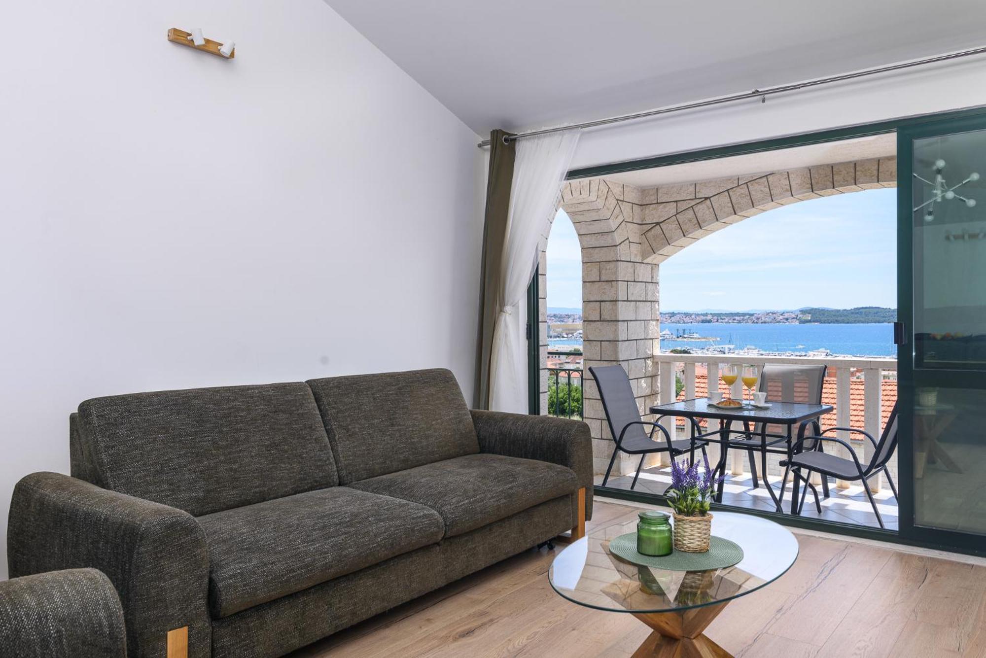 Apartments Eva Trogir Ngoại thất bức ảnh