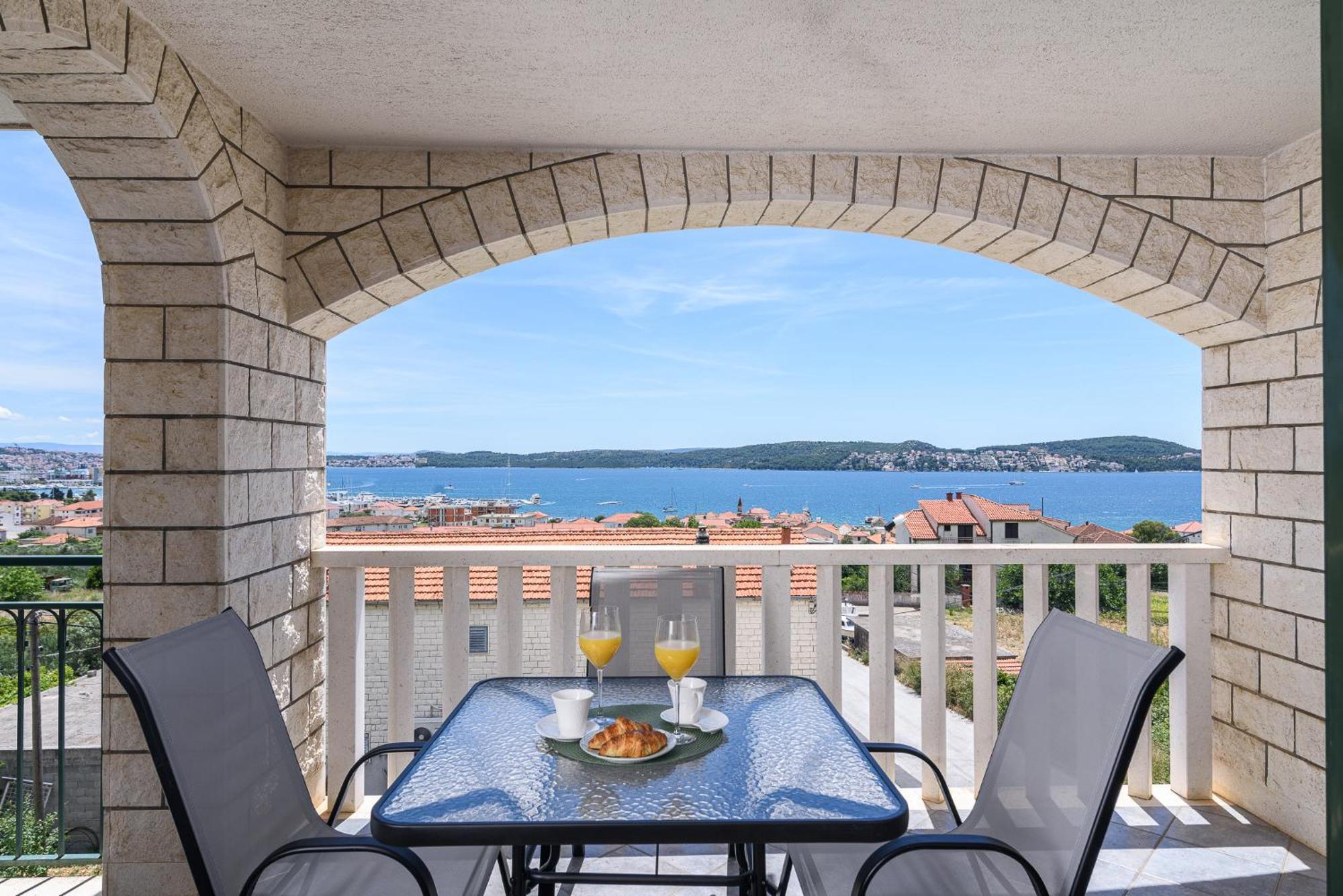 Apartments Eva Trogir Ngoại thất bức ảnh