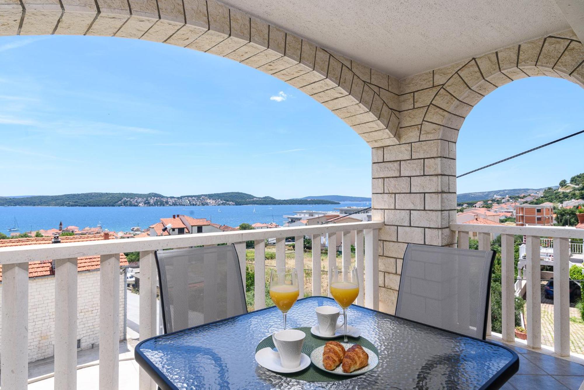 Apartments Eva Trogir Ngoại thất bức ảnh